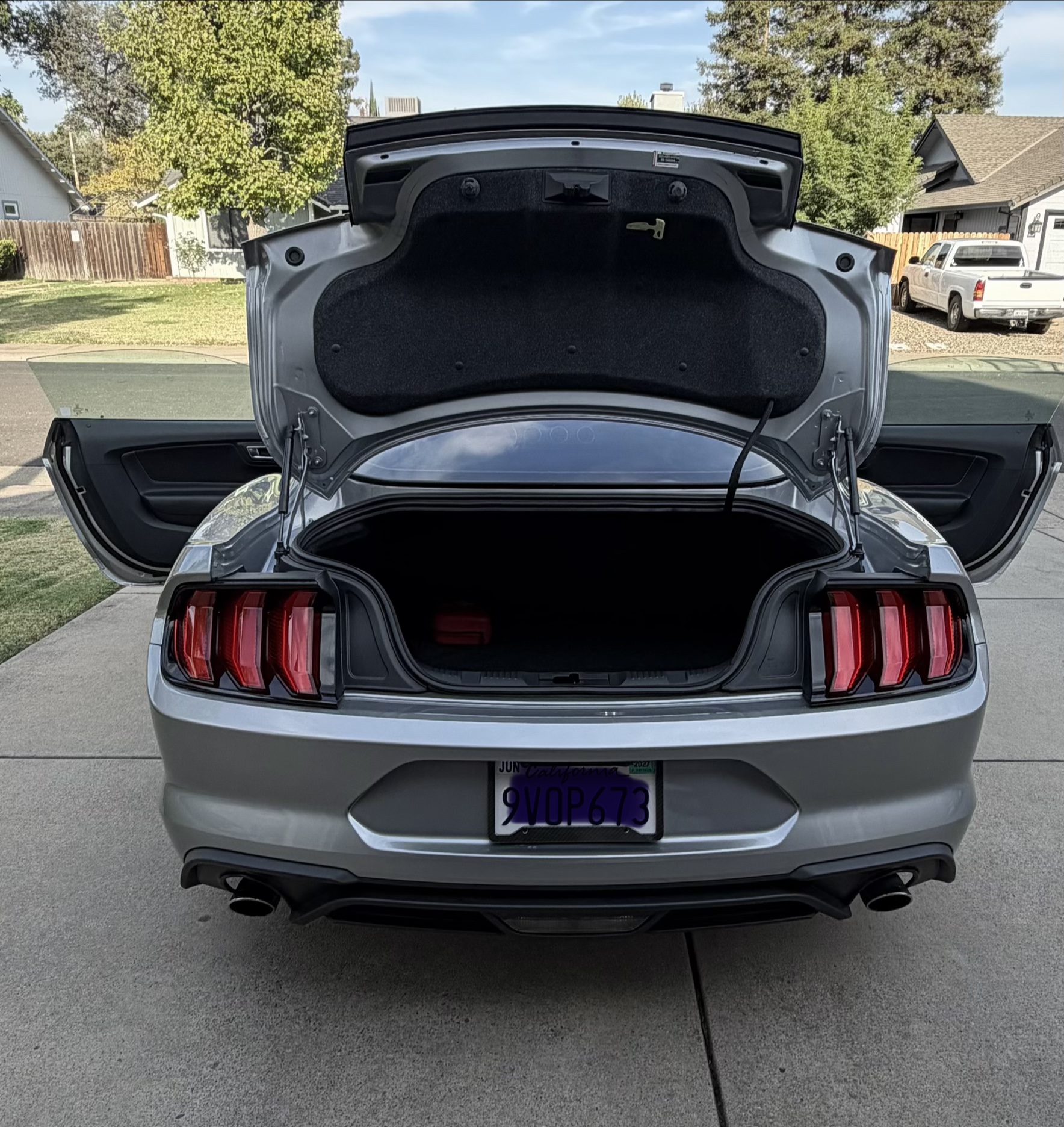 Used 2020 Ford Mustang Coupe RWD image 6