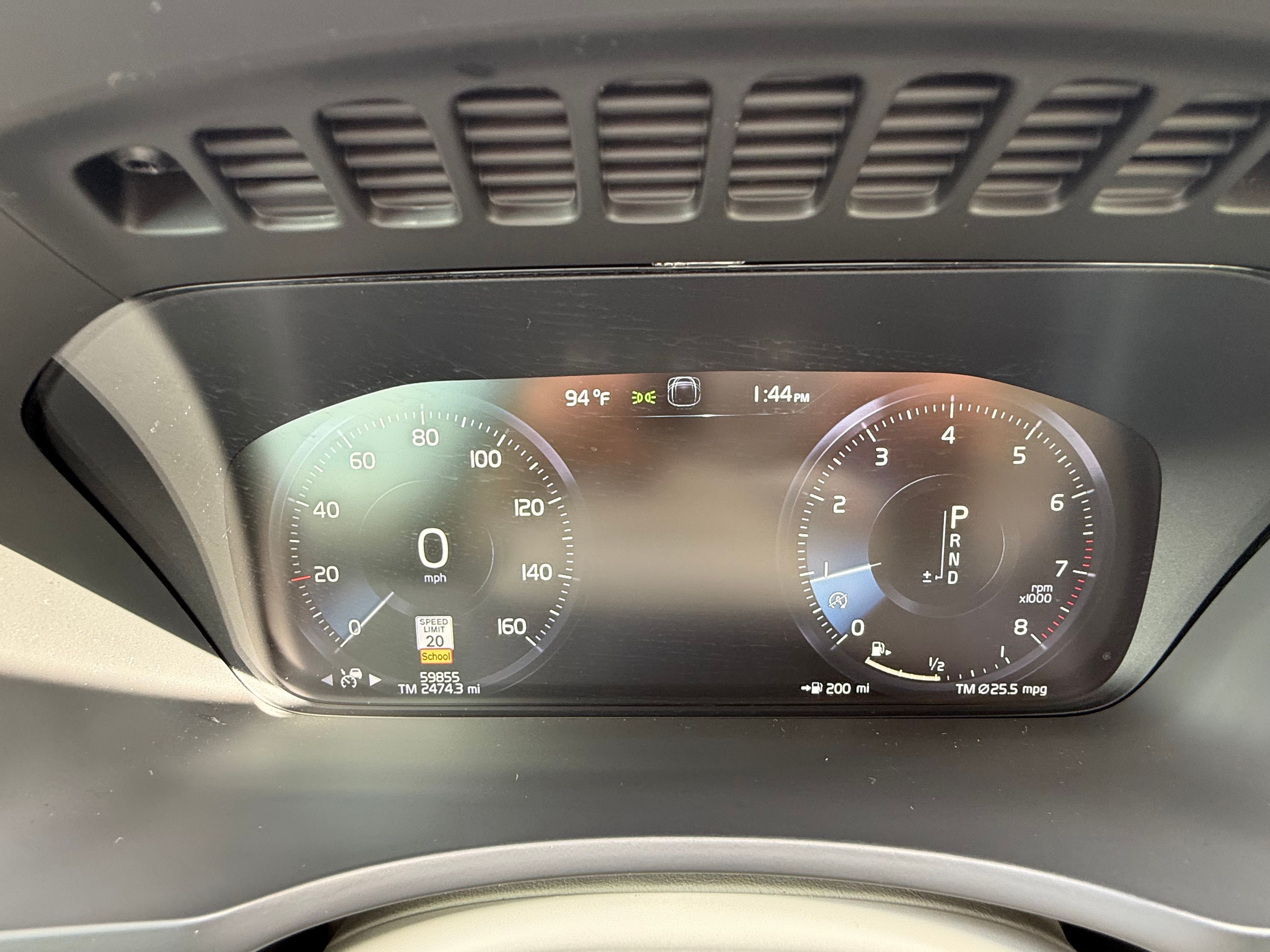 Used 2021 Volvo XC90 T5 Momentum w/ Protection Package Premier FWD image 11