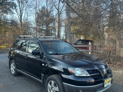 Used 2004 Mitsubishi Outlander XLS