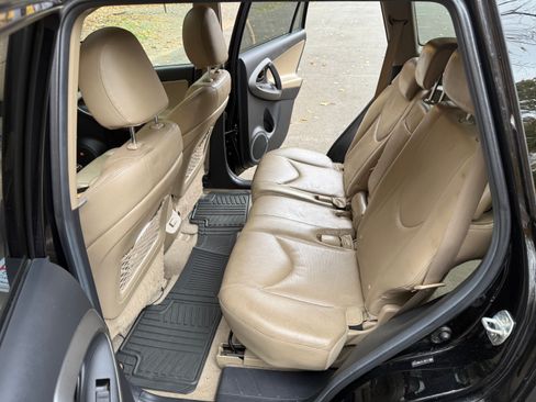 Used 2009 Toyota RAV4 Limited image 12