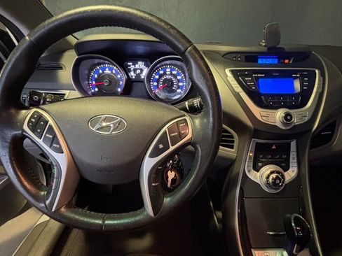 Used 2011 Hyundai Elantra Limited image 30