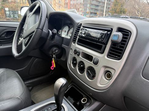 Used 2006 Ford Escape XLT AWD/4WD image 11