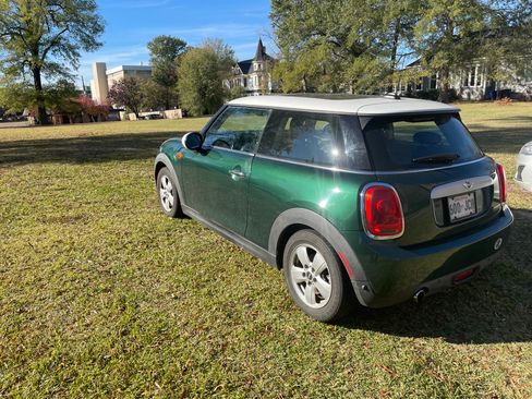 Used 2015 MINI Cooper 2-Door Hardtop image 2