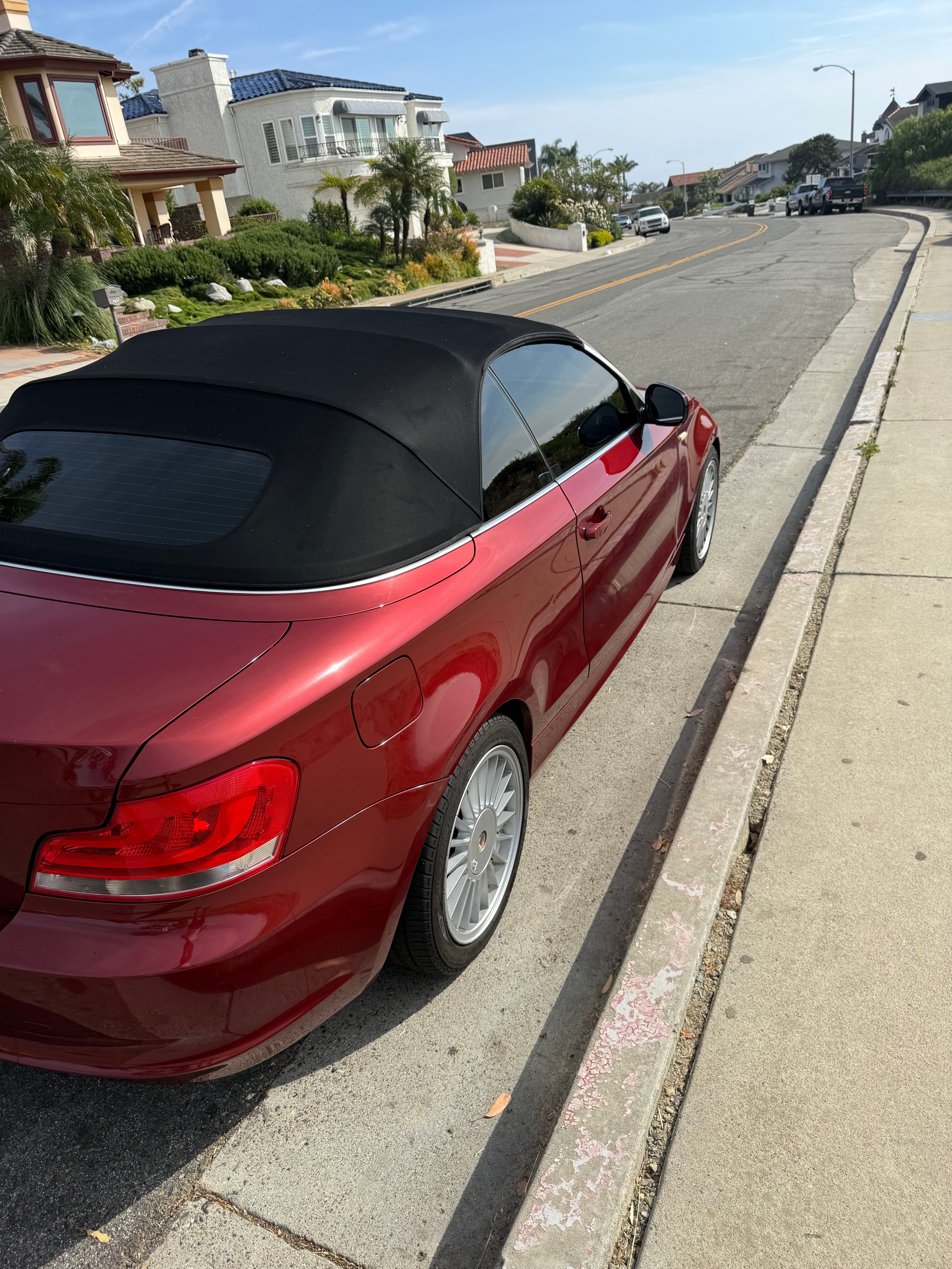 Used 2012 BMW 128i Convertible RWD image 6