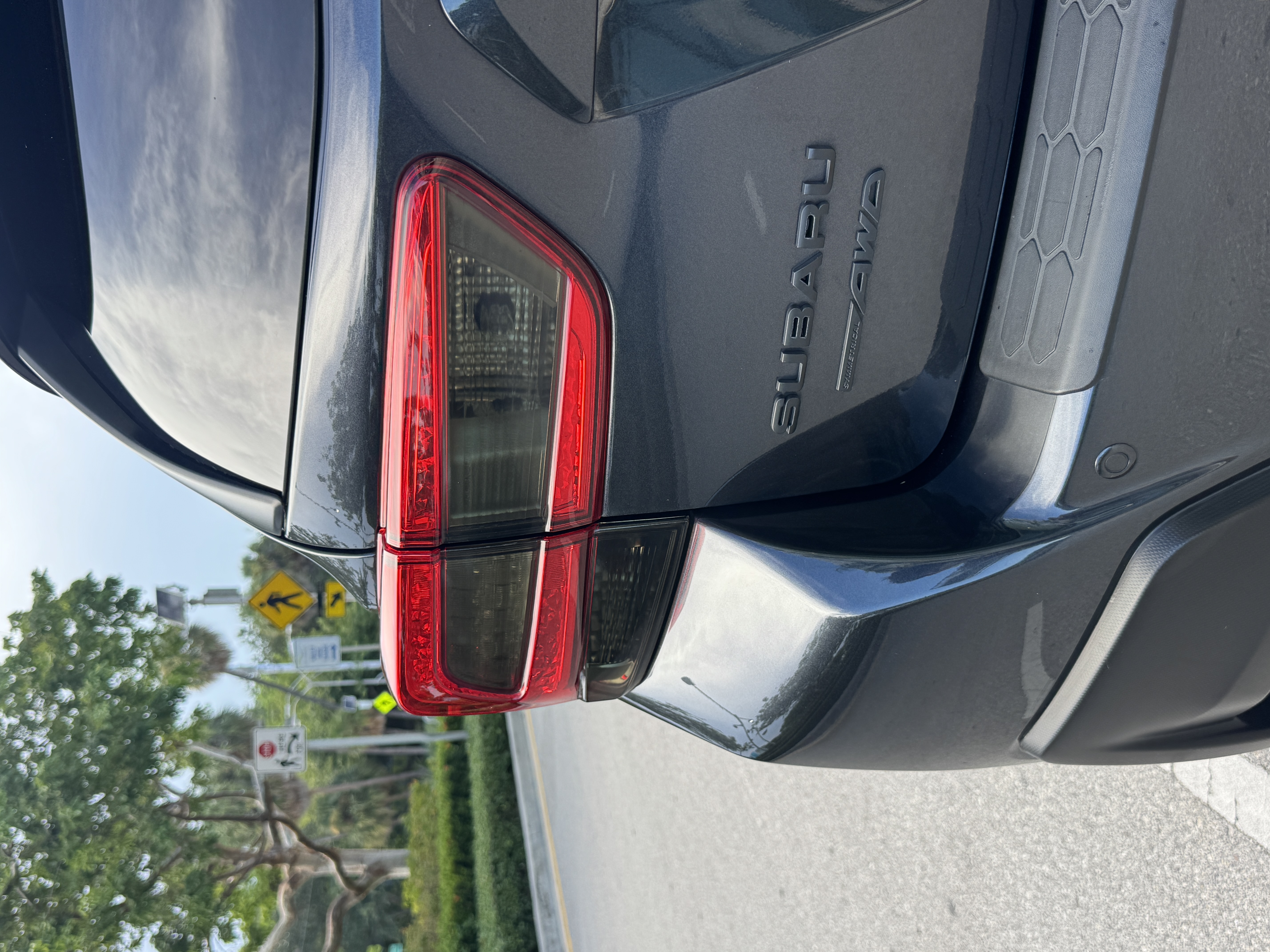 Used 2019 Subaru Crosstrek 2.0i Limited w/ Moonroof Package w/Navigation AWD/4WD image 11