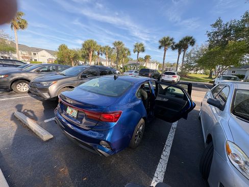 Used 2024 Kia Forte LXS w/ LXS Technology Package image 2