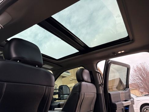 Used 2018 Ford F250 Lariat w/ Lariat Ultimate Package image 19