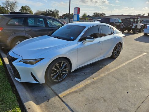 Used 2021 Lexus IS 300 w/ Accessory Package image 11