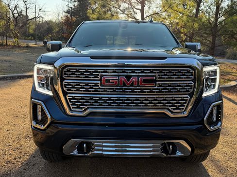 Used 2021 GMC Sierra 1500 Denali w/ Denali Premium Package image 4
