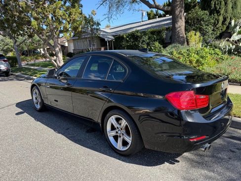 Used 2013 BMW 328i Sedan RWD image 4