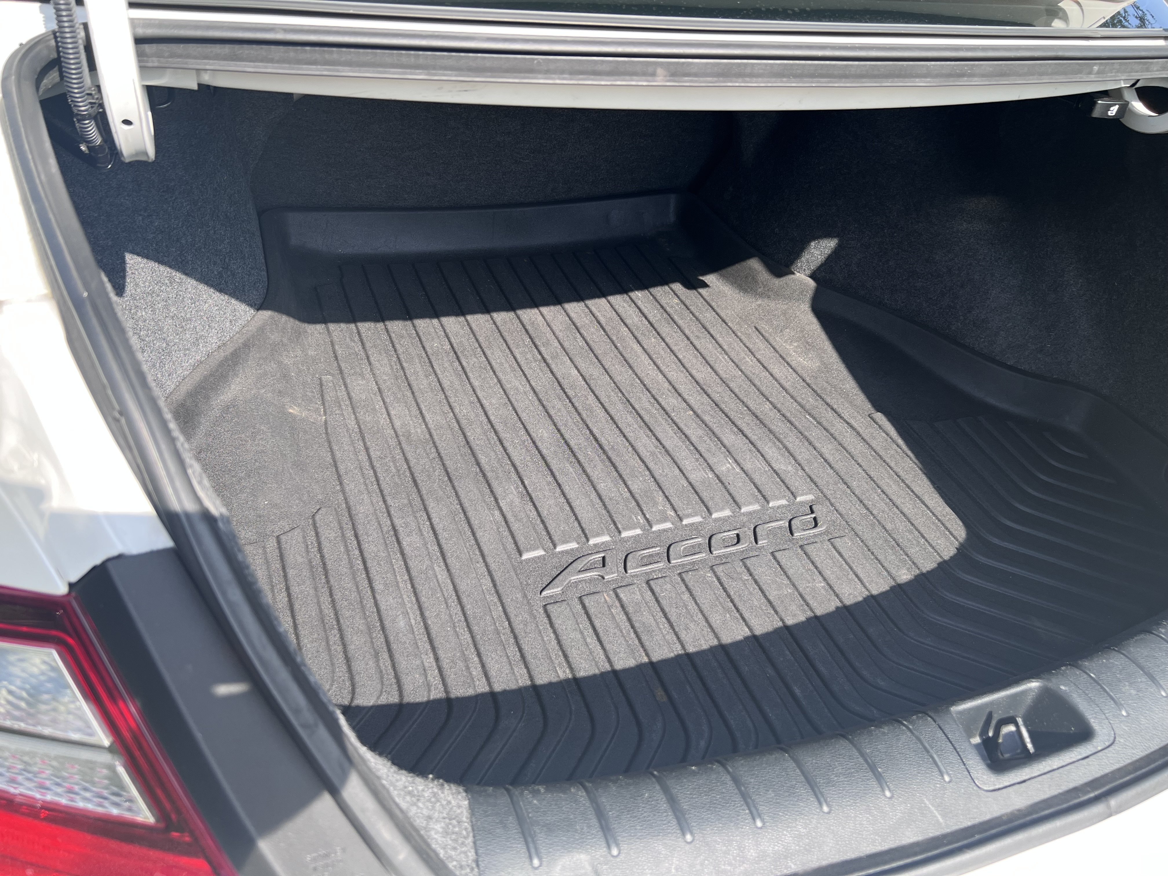 Used 2016 Honda Accord EX image 13