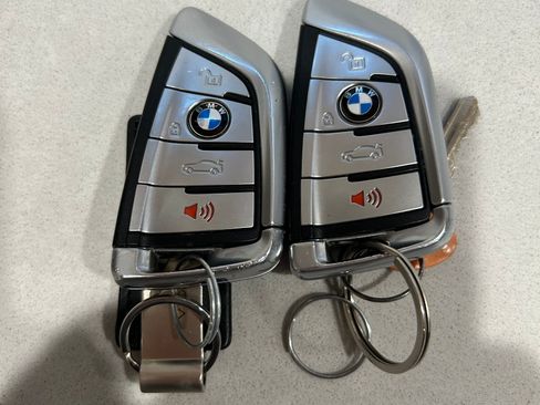 Used 2020 BMW 530i xDrive w/ Convenience Package AWD/4WD image 12