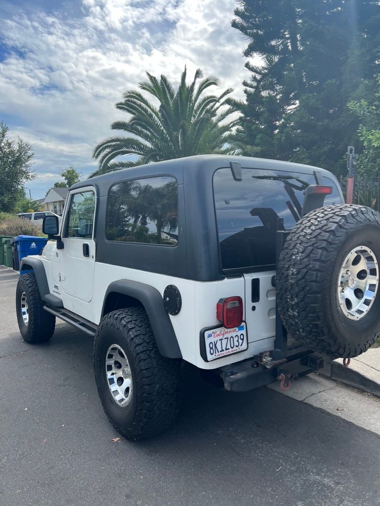 Used 2006 Jeep Wrangler Unlimited AWD/4WD image 4