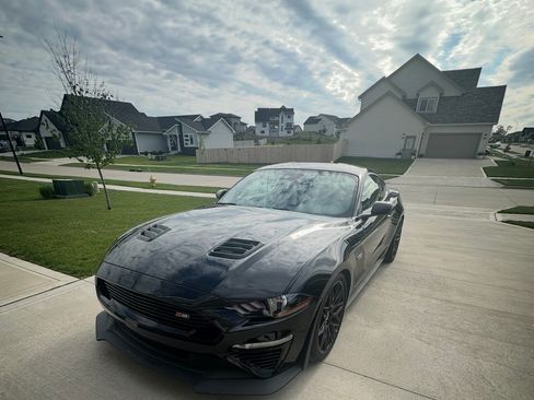 Used 2021 Ford Mustang GT Premium w/ GT Performance Package image 2