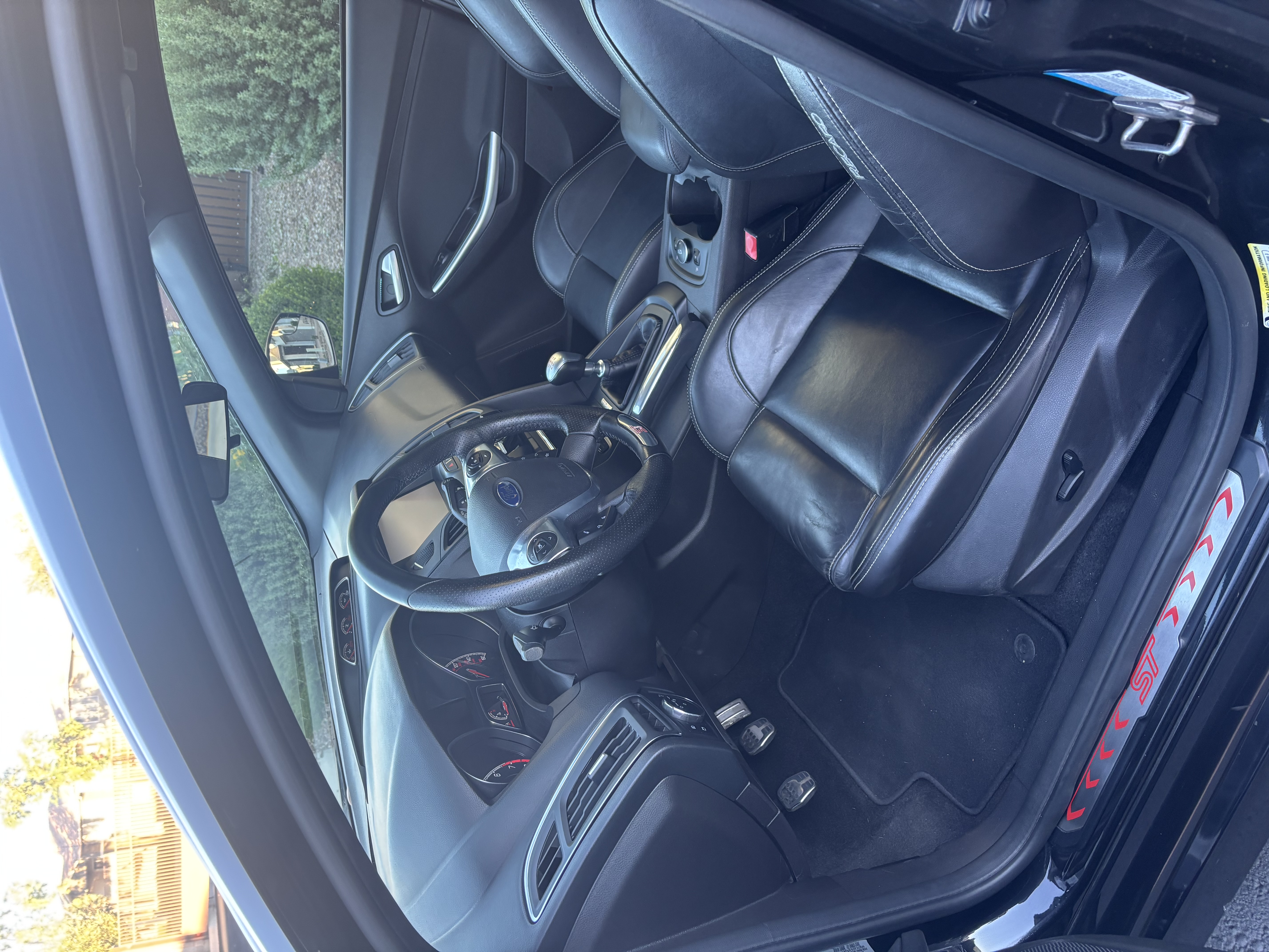 Used 2013 Ford Focus ST FWD image 9