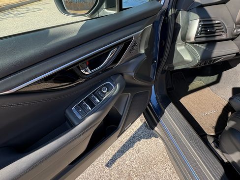 Used 2022 Subaru Outback Limited XT image 15