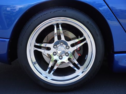Used 1996 Dodge Viper GTS RWD image 12
