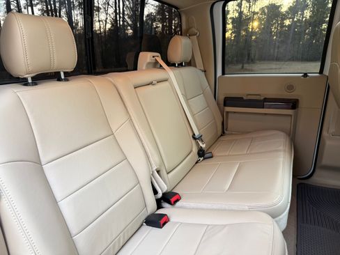 Used 2008 Ford F250 Lariat image 24