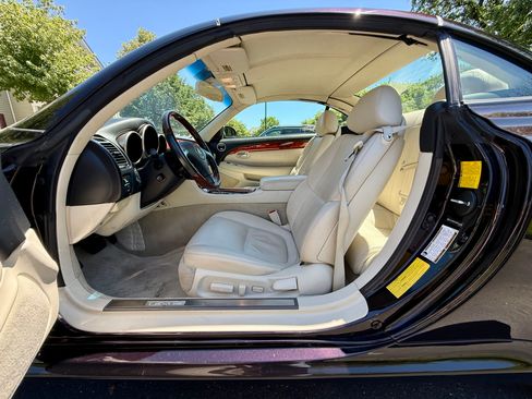 Used 2008 Lexus SC 430 Convertible RWD image 12