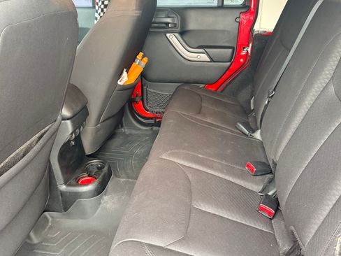 Used 2014 Jeep Wrangler Unlimited Sport w/ Quick Order Package 24S image 8