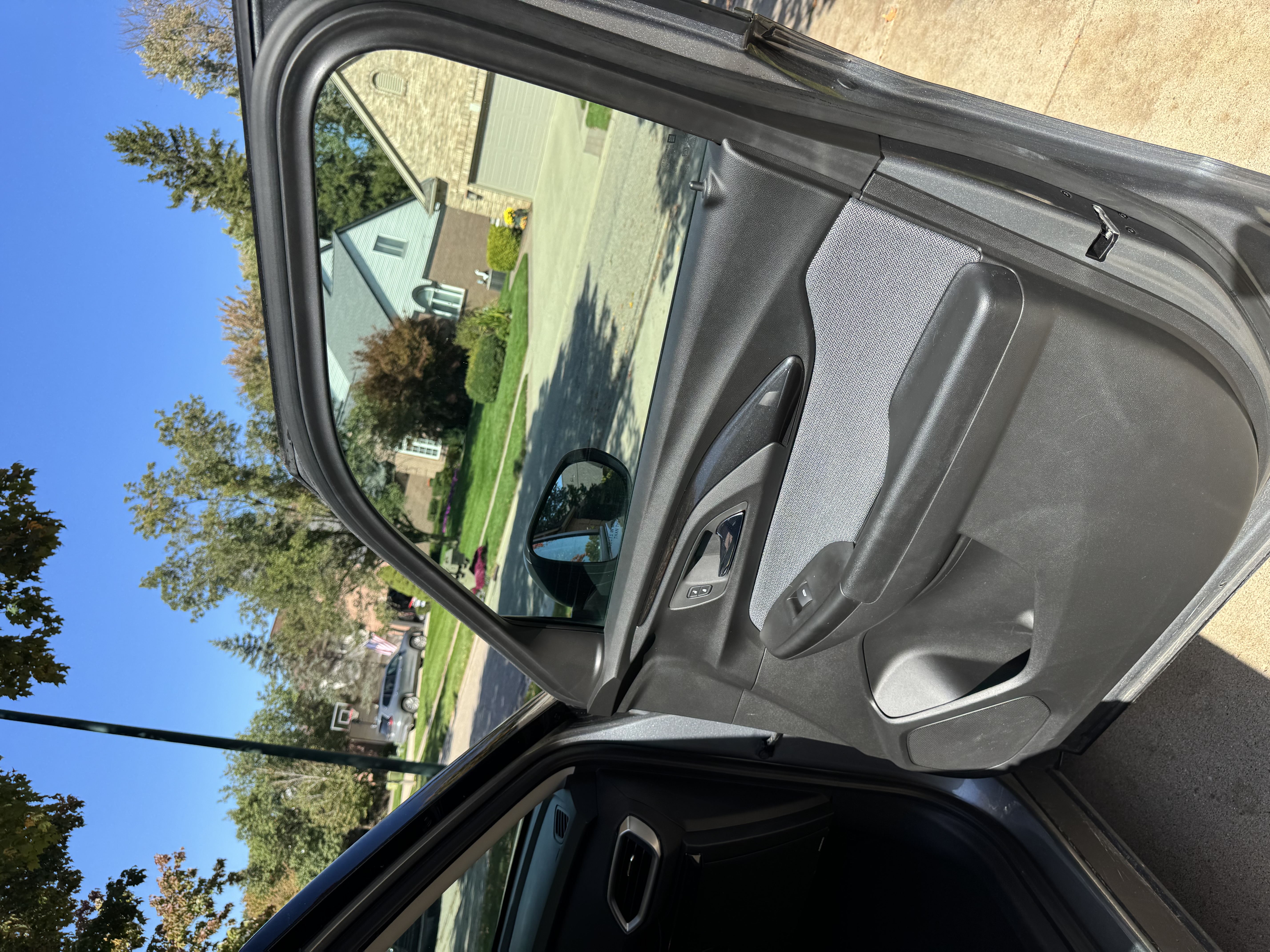 Used 2021 Chevrolet TrailBlazer LS FWD image 9