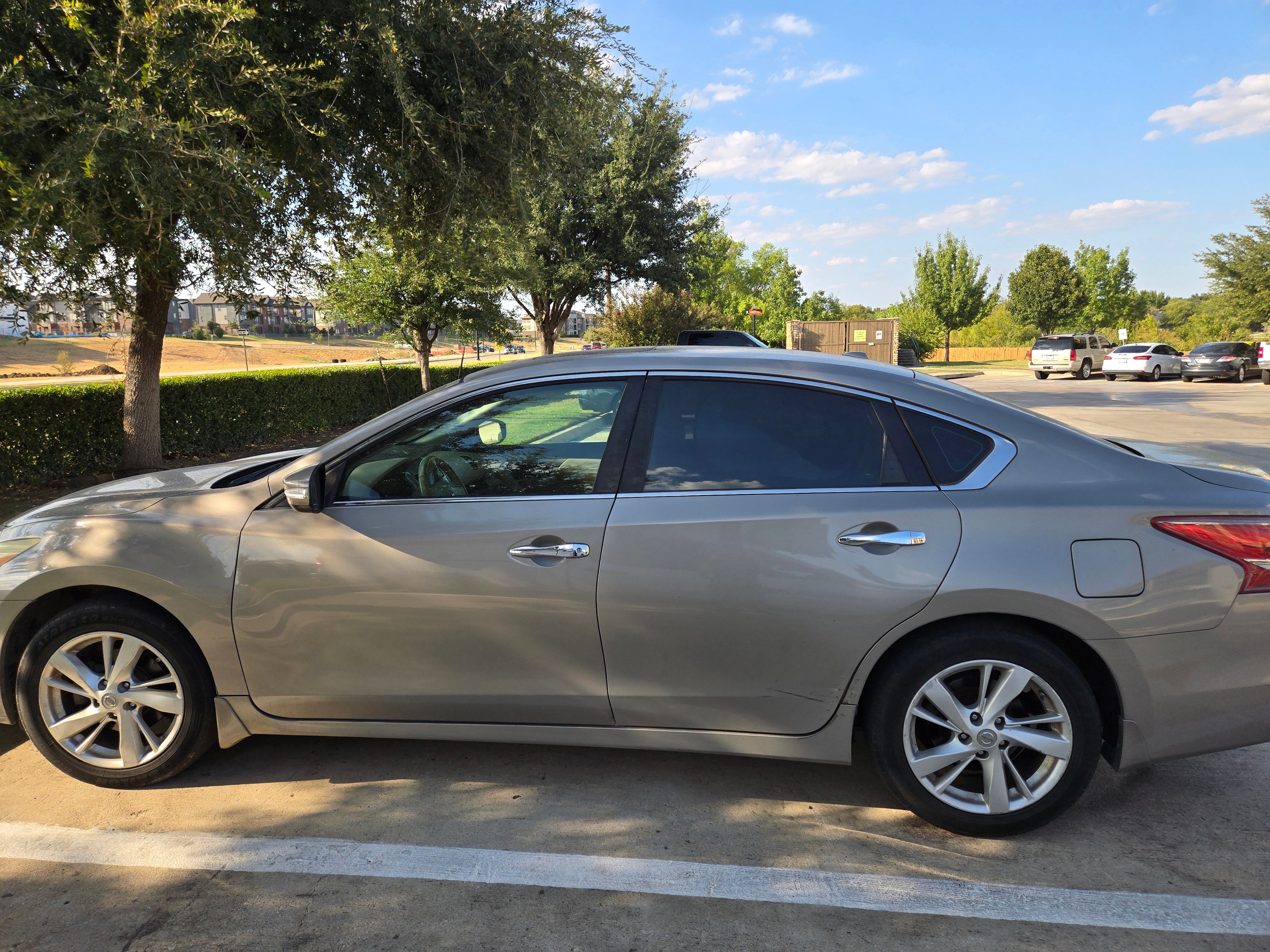 Used 2013 Nissan Altima 2.5 SL w/ Technology Pkg FWD image 5