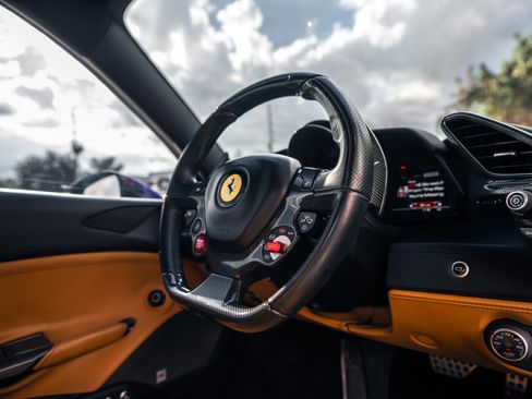 Used 2016 Ferrari 488 GTB image 21