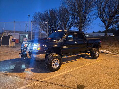 Used 2003 Chevrolet Silverado 2500 LT image 17