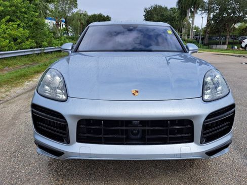 Used 2020 Porsche Cayenne Turbo image 4