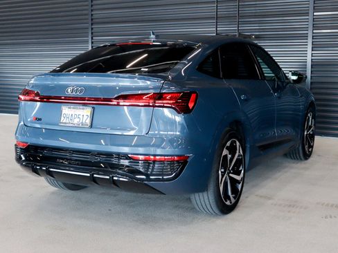 Used 2024 Audi Q8 e-tron Premium Plus w/ Premium Plus Package image 11