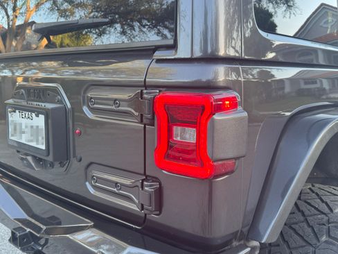 Used 2020 Jeep Wrangler Unlimited Sport S image 6