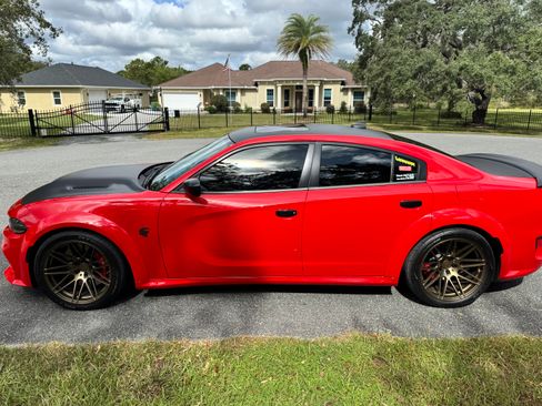 Used 2023 Dodge Charger SRT Hellcat w/ Harman/Kardon Audio Group image 4
