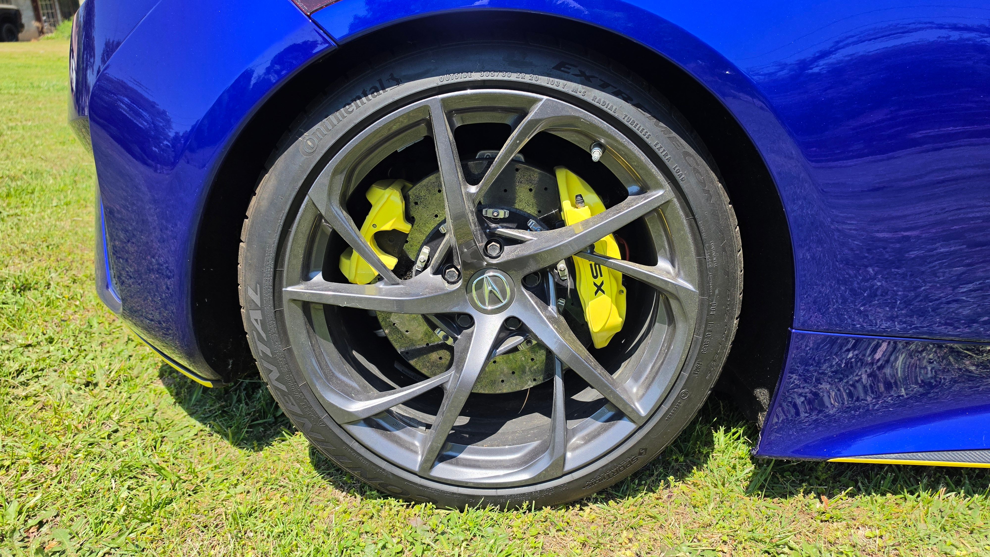 Used 2017 Acura NSX AWD/4WD image 12