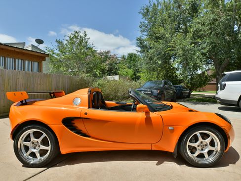 Used 2005 Lotus Elise RWD image 1