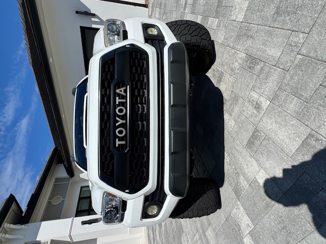 Used 2016 Toyota Tacoma TRD Sport AWD/4WD image 14