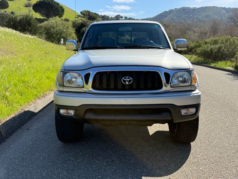 Used 2001 Toyota Tacoma 4x4 Double Cab image 10