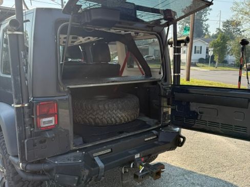 Used 2018 Jeep Wrangler Unlimited Rubicon image 8