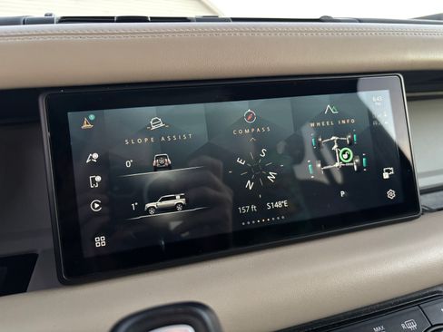 Used 2020 Land Rover Defender 110 HSE image 29