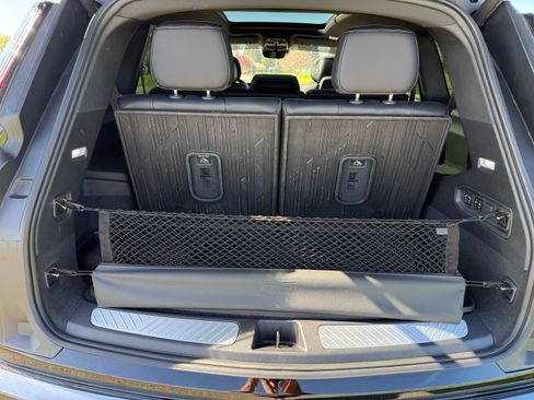 Used 2026 Cadillac Vistiq Sport image 4