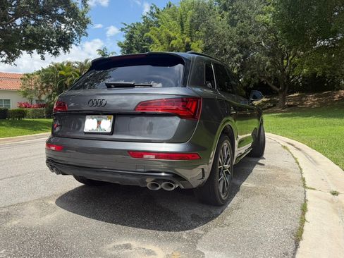 Used 2023 Audi SQ5 Prestige AWD/4WD image 18
