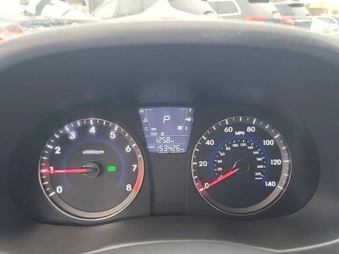 Used 2012 Hyundai Accent GLS FWD image 15