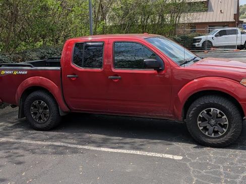 Used 2015 Nissan Frontier Desert Runner image 1