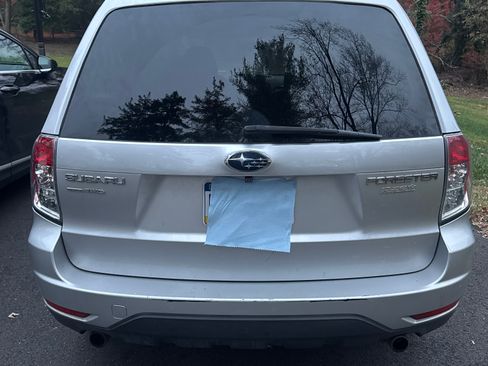 Used 2011 Subaru Forester 2.5X Premium image 5