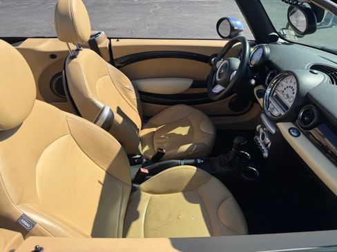 Used 2009 MINI Cooper Cooper Convertible 2D image 13
