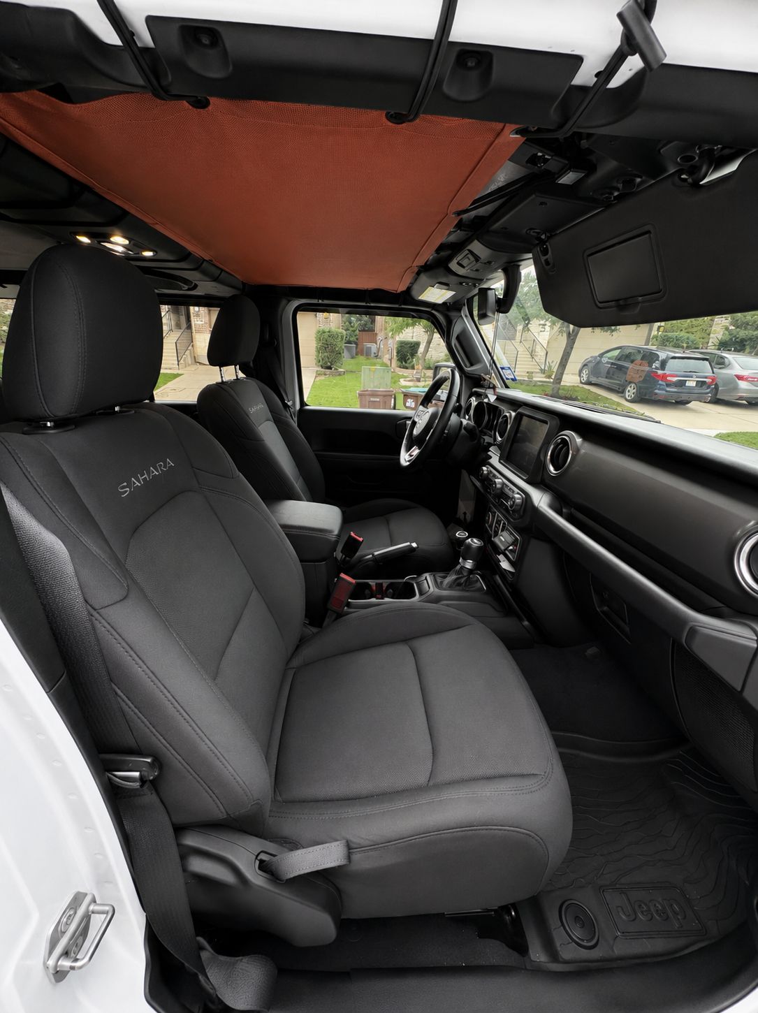 Used 2019 Jeep Wrangler Unlimited Sahara AWD/4WD image 10