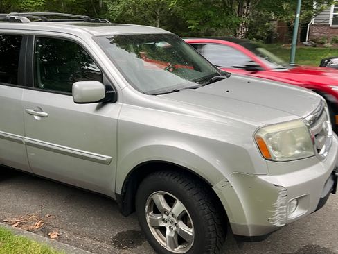 Used 2010 Honda Pilot EX-L image 2