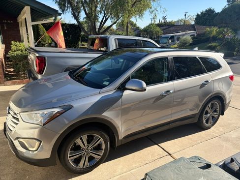 Used 2015 Hyundai Santa Fe Limited w/ Option Group 04 FWD image 1