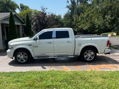 Used 2016 RAM 1500 Limited AWD/4WD image 6