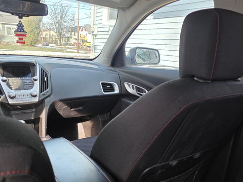 Used 2015 Chevrolet Equinox LT w/ Driver Convenience Package image 9