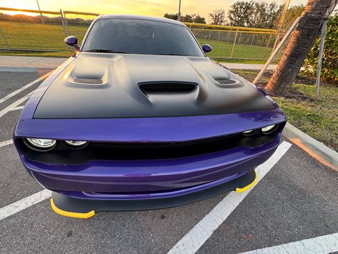 Used 2016 Dodge Challenger SRT Hellcat image 14